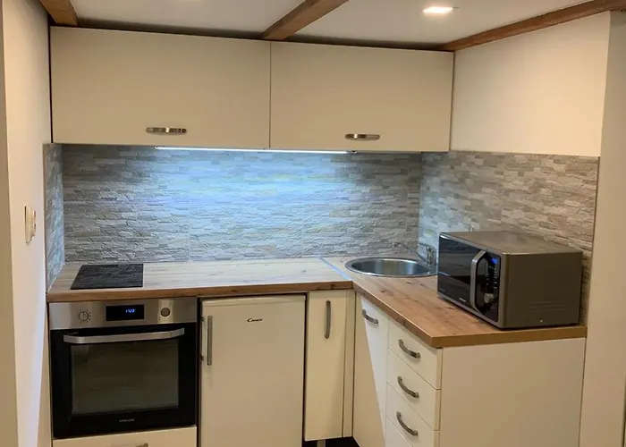 Applehouse بلغراد